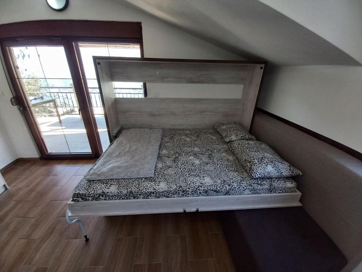 Villa Ivan Risan Eksteriør billede